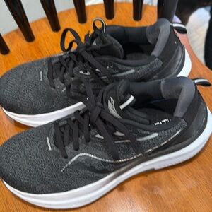 Saucony Echelon Sneakers